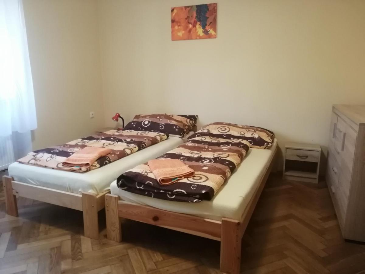 Hotel Privat Bohemia à Šatov Extérieur photo